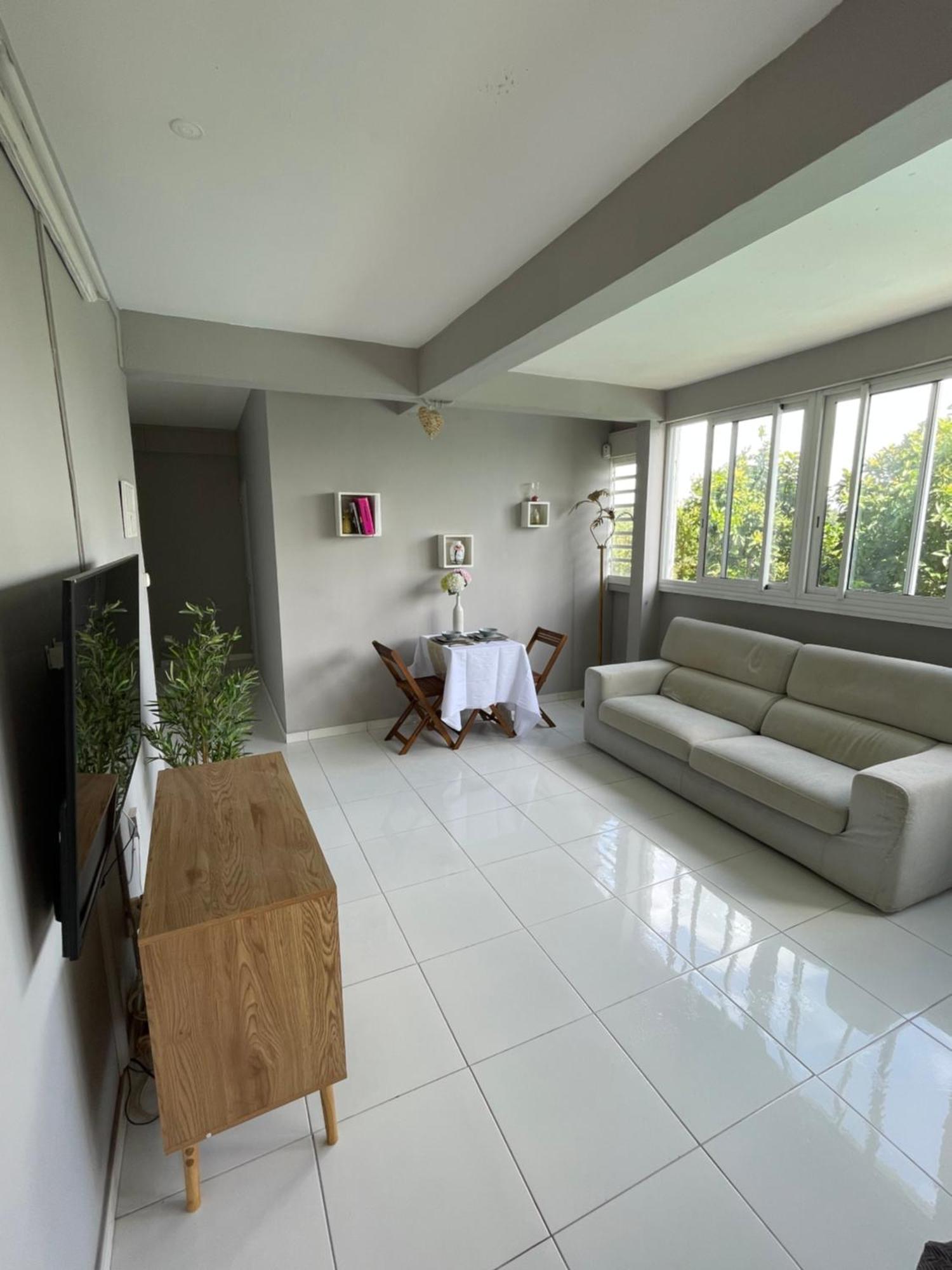 Appartement Lalau Avec Vue Sur La Mer Et Piscine Шелшер Екстериор снимка